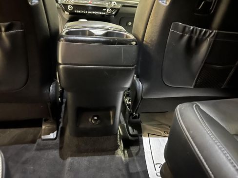 Used 2022 Kia Telluride S AWD/4WD image 23