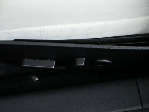 Used 2022 Tesla Model 3 Performance AWD/4WD image 22