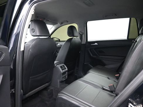 Used 2021 Volkswagen Tiguan S image 27