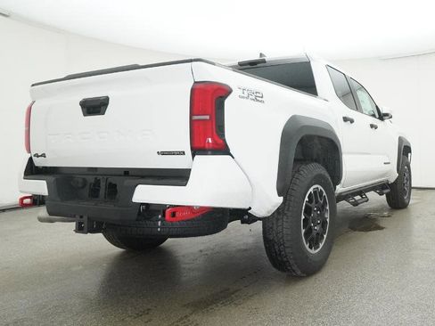 New 2025 Toyota Tacoma TRD Off-Road image 27