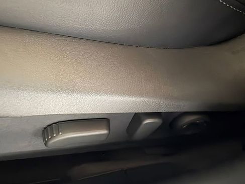 New 2025 Subaru Outback Limited image 14