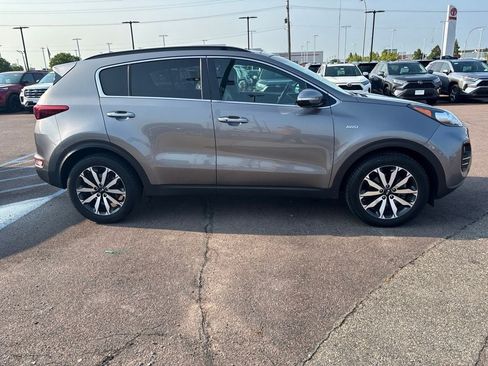 Used 2018 Kia Sportage EX w/ EX Premium Package AWD/4WD image 4