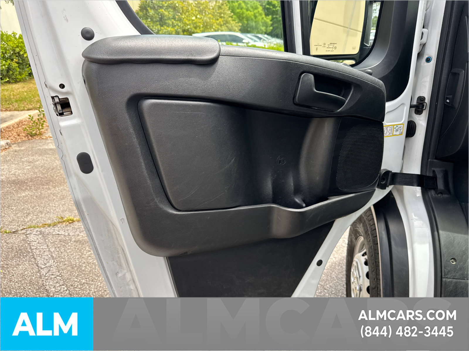 Used 2025 RAM ProMaster 2500 w/ Convenience Group FWD image 11