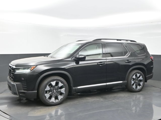 New 2026 Honda Pilot Touring image 2