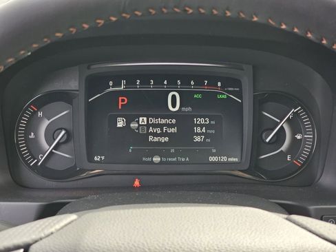 Used 2025 Honda Passport TrailSport image 32