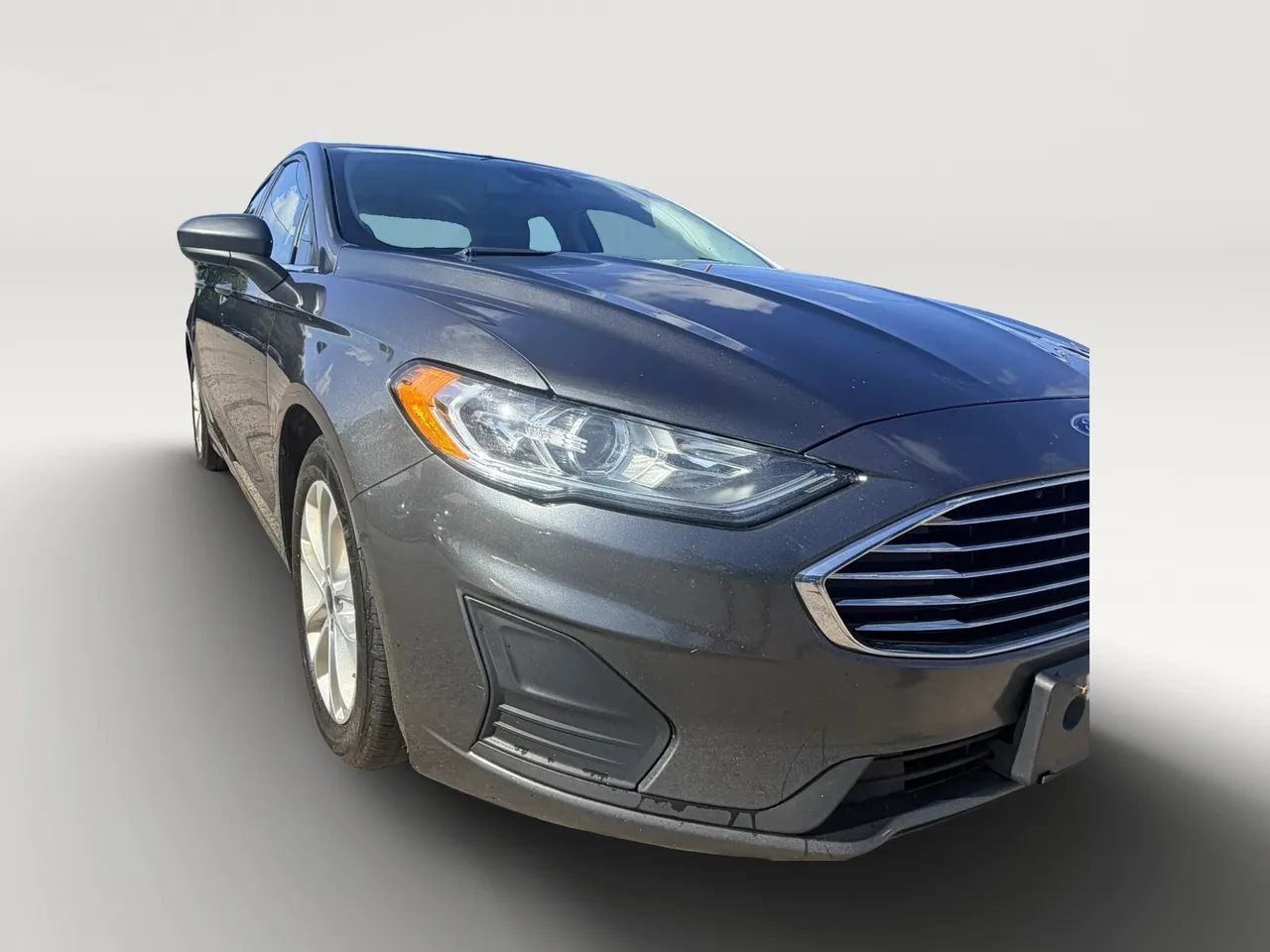 Used 2020 Ford Fusion SE FWD image 11