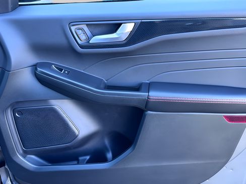 New 2026 Ford Escape ST-Line w/ Cold Weather Package FWD image 27