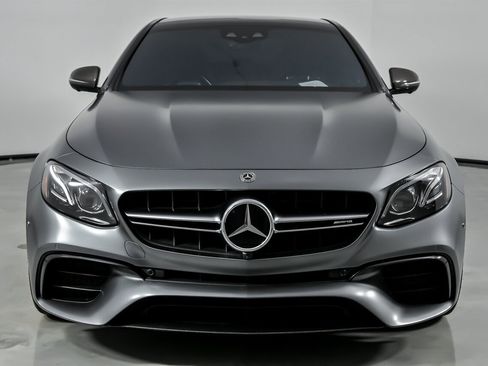 Used 2019 Mercedes-Benz E 63 AMG S image 5