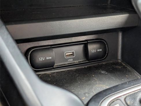 Used 2022 Kia Soul LX w/ Technology Package image 18