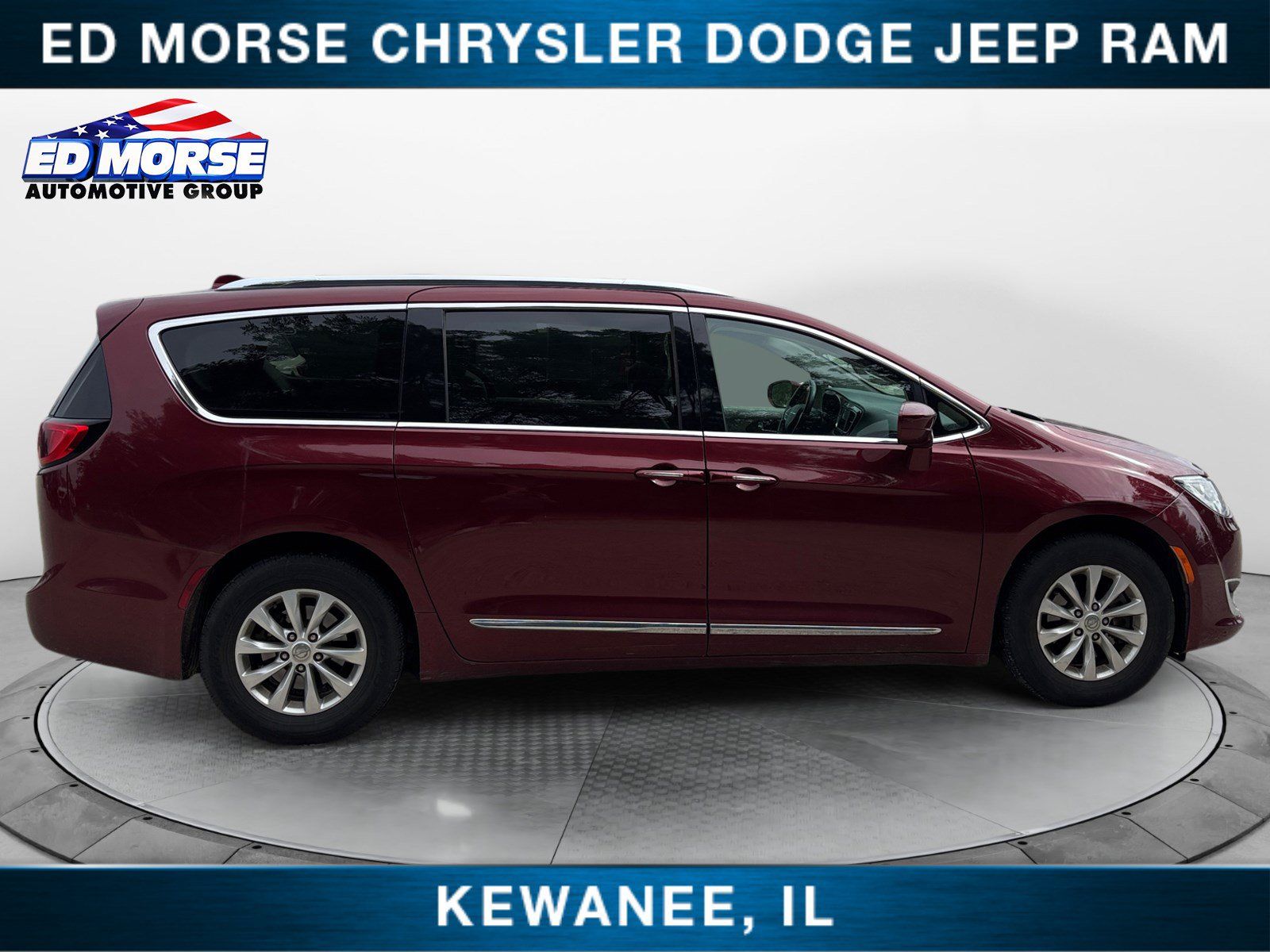 Used 2018 Chrysler Pacifica Touring-L FWD image 6