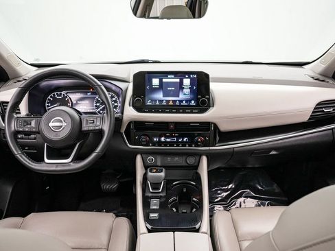 Used 2023 Nissan Rogue SL w/ SL Premium Package image 14