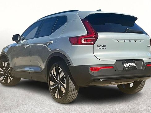 New 2026 Volvo XC40 B5 Ultra AWD/4WD image 6