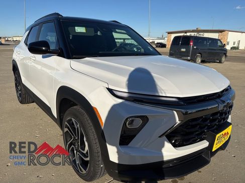 New 2026 Chevrolet TrailBlazer RS w/ Convenience Package image 3