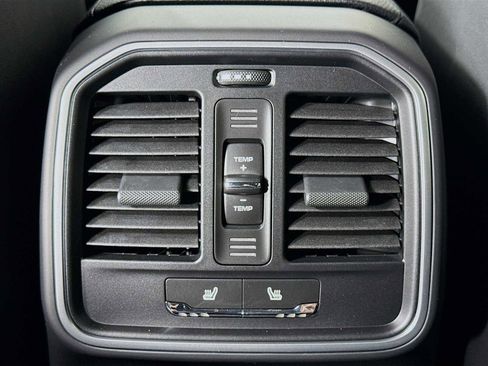 New 2026 Porsche Macan S image 26