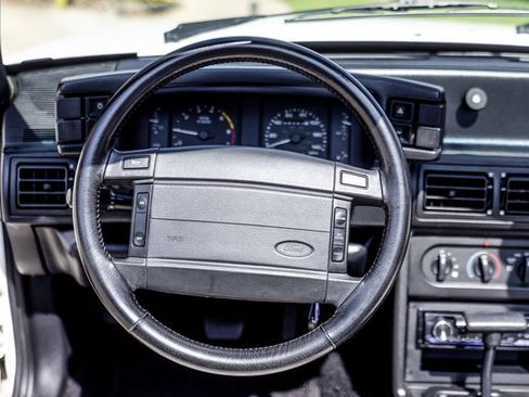 Used 1993 Ford Mustang LX RWD image 61