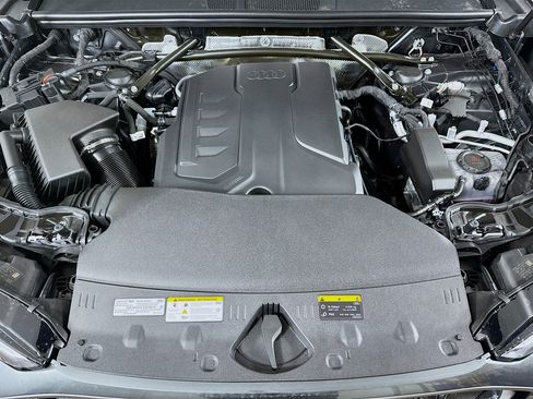 New 2025 Audi Q5 Premium Plus image 30