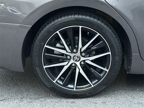 Certified 2023 Toyota Camry SE image 6