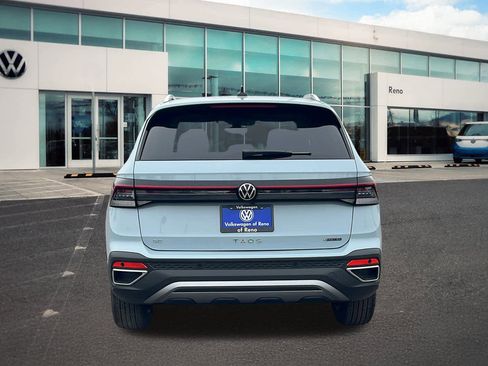 New 2026 Volkswagen Taos SE image 6
