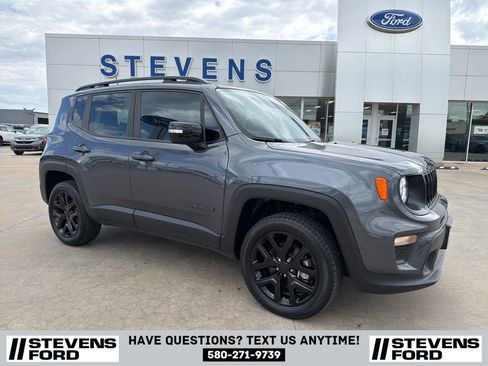 Used 2023 Jeep Renegade Altitude AWD/4WD image 1