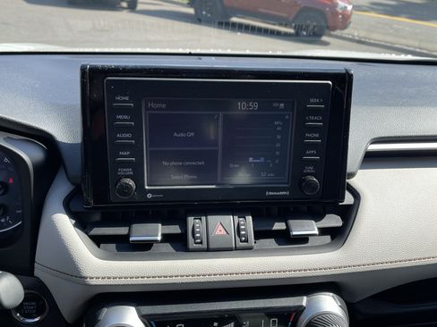 Certified 2021 Toyota RAV4 XLE Premium AWD/4WD image 23