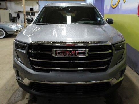 New 2026 GMC Acadia Elevation w/ Elevation Premium Package image 2