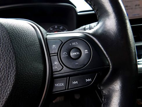 Used 2023 Toyota Corolla Cross LE image 20