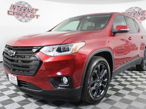Used 2021 Chevrolet Traverse RS w/ LPO, Floor Liner Package AWD/4WD image 3