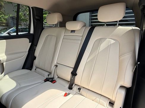 Used 2023 Mercedes-Benz GLB 250 4MATIC image 26