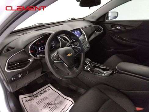 Used 2023 Chevrolet Malibu LS image 25