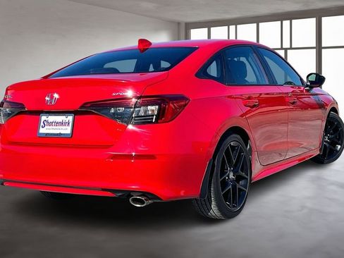 Used 2024 Honda Civic Sport image 6