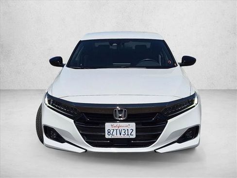 Used 2022 Honda Accord Sport image 2
