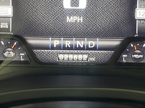 Used 2022 RAM 1500 Big Horn w/ Trailer Tow Group AWD/4WD image 10