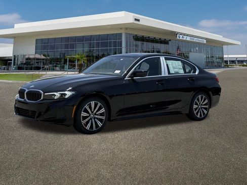 New 2026 BMW 330i Sedan w/ Convenience Package RWD image 5