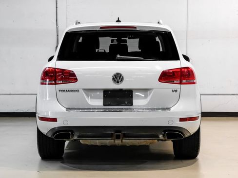 Used 2014 Volkswagen Touareg VR6 AWD/4WD image 14