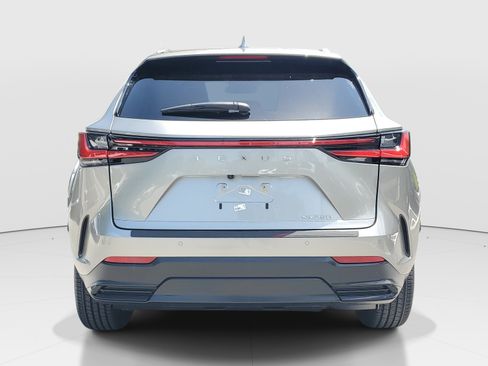 Used 2024 Lexus NX 250 FWD w/ Cold Area Package image 5