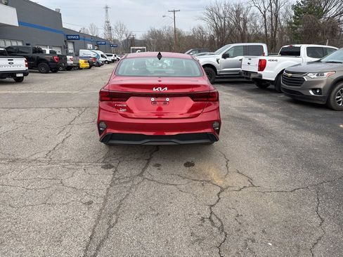 Used 2024 Kia Forte LXS FWD image 4