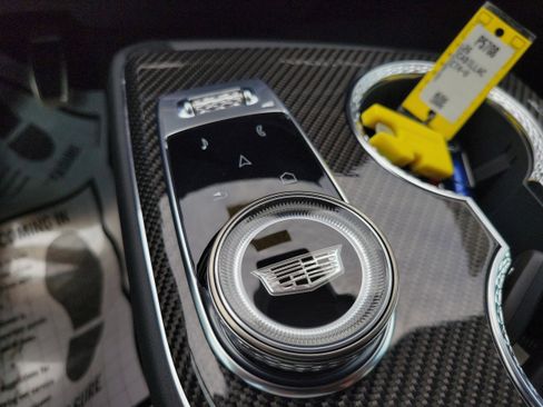 New 2026 Cadillac Optiq V AWD/4WD image 25