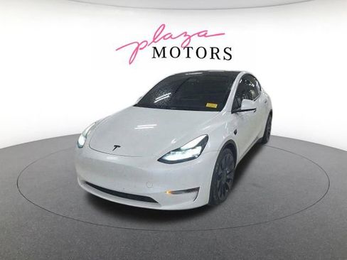 Used 2024 Tesla Model Y Performance AWD/4WD image 3