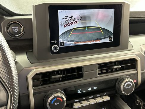 Used 2025 Toyota Tacoma SR5 image 17