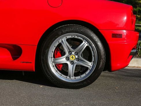 Used 2005 Ferrari 360 Spider RWD image 11
