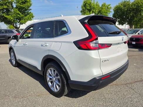 Used 2024 Honda CR-V EX image 3