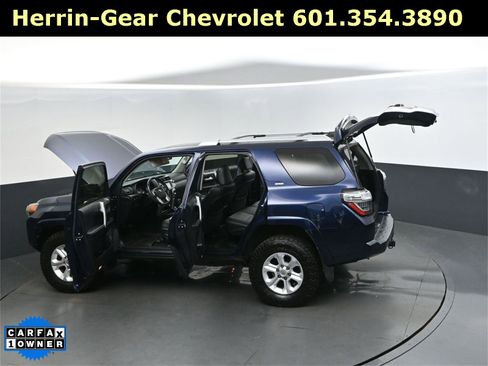 Used 2017 Toyota 4Runner SR5 Premium image 51