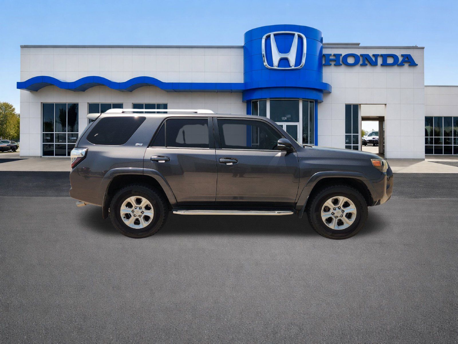 Used 2018 Toyota 4Runner SR5 Premium AWD/4WD image 7