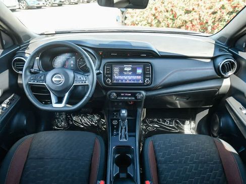 Used 2022 Nissan Kicks SR w/ Interior Electronics Package FWD image 14