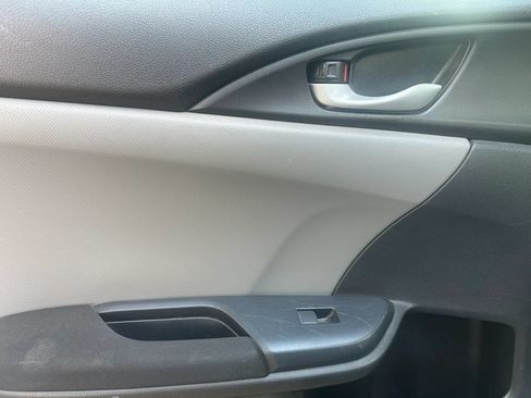 Used 2017 Honda Civic LX image 7