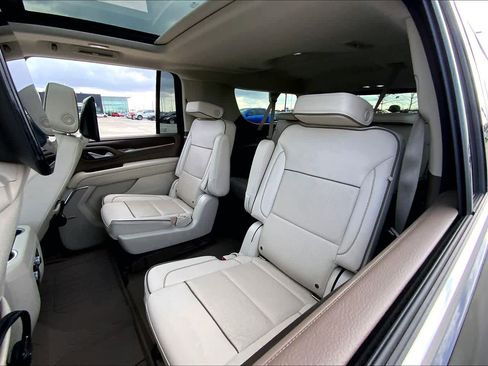 Used 2021 GMC Yukon XL Denali w/ Denali Ultimate Package image 20