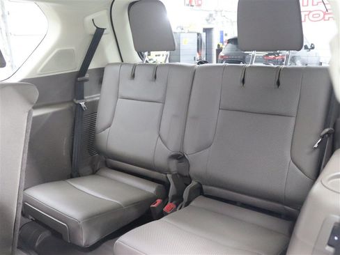 Used 2019 Lexus GX 460 Luxury AWD/4WD image 18