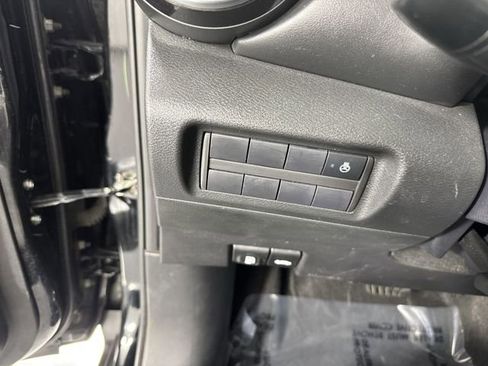 Used 2024 Nissan Kicks SR w/ SR Premium Package FWD image 13