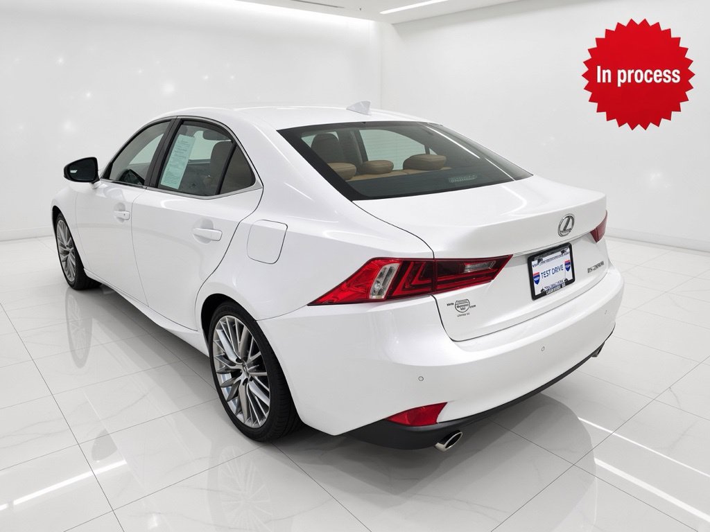 Used 2016 Lexus IS 200t w/ Premium Package RWD image 2