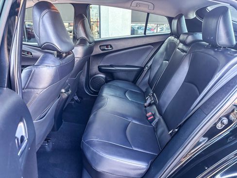Certified 2022 Toyota Prius XLE w/ Advanced Technology Package FWD image 21